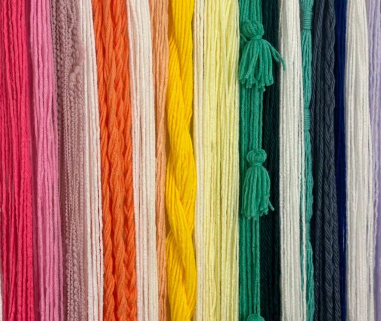DIY Colorful Yarn Wall Hanging